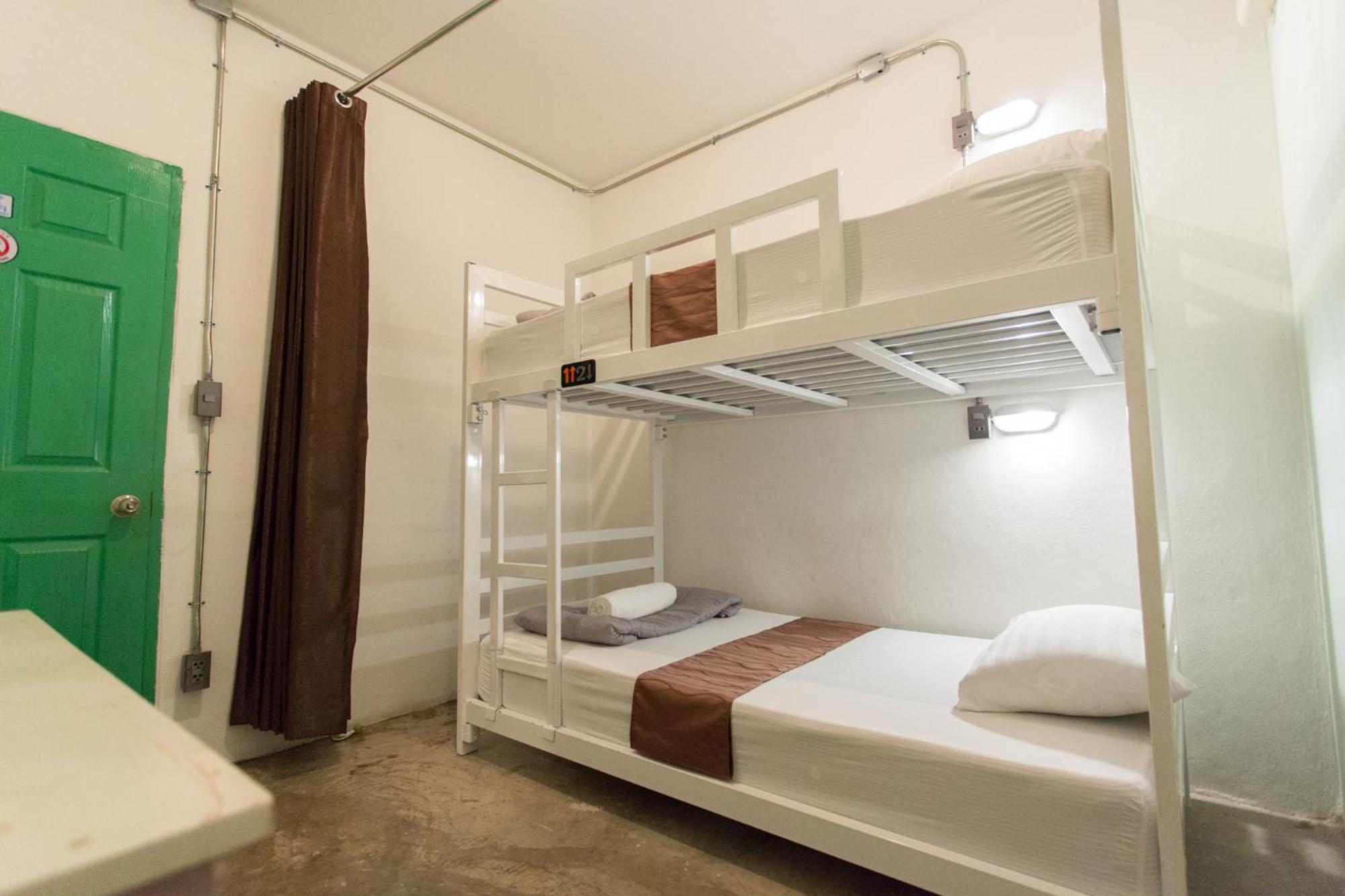Zz Hostel Chiang Mai Exterior photo